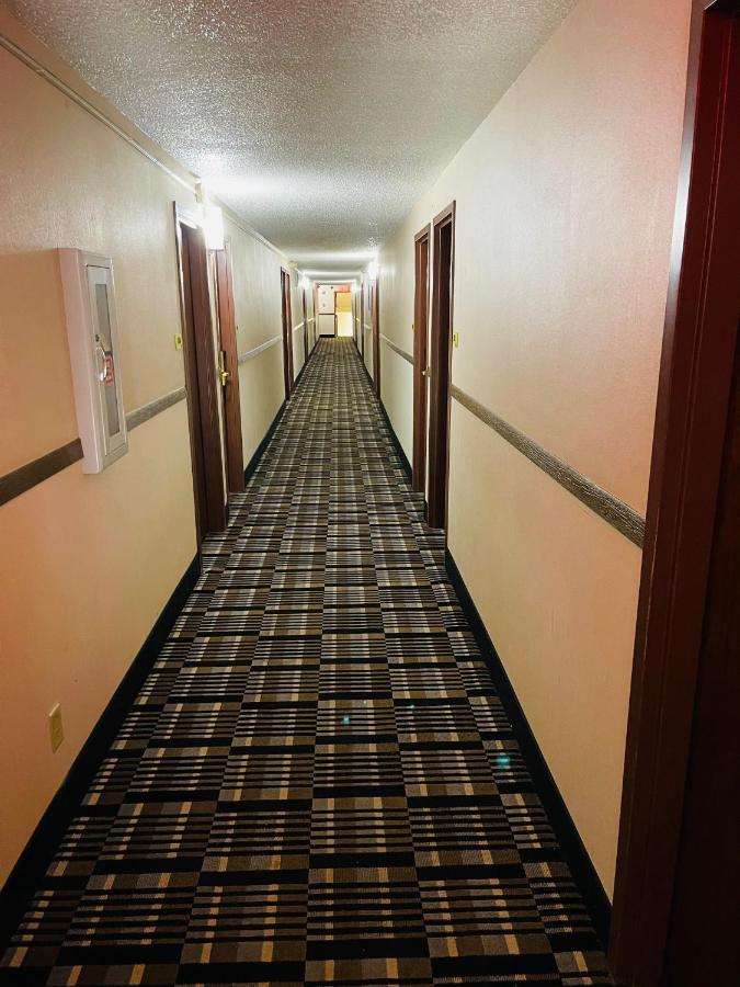 Super 8 By Wyndham Clear Lake Exterior photo